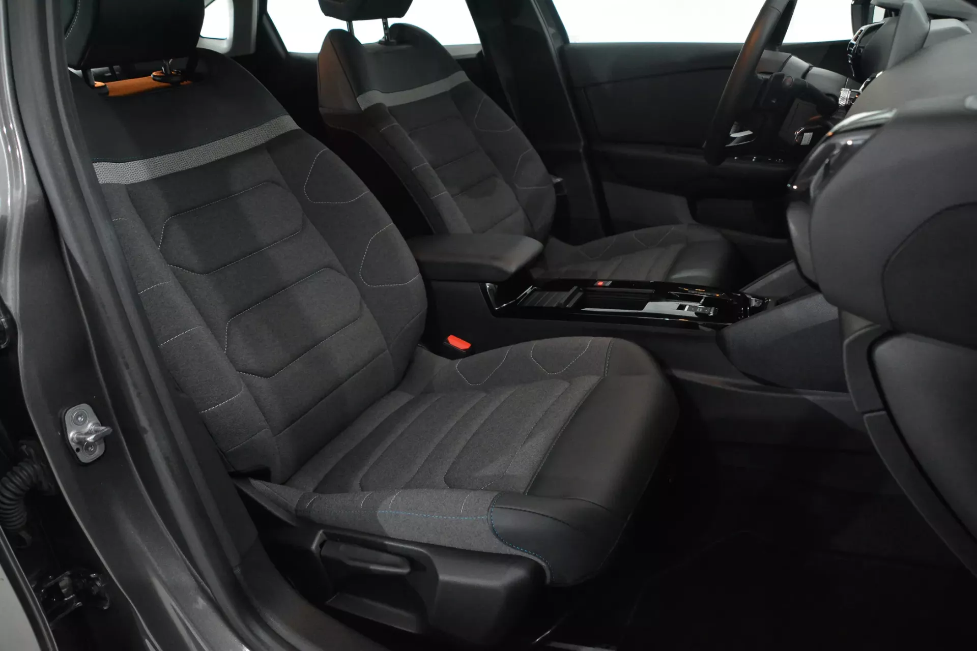 Citroën C4 X 1.5 BlueHDi Feel Pack EAT8 19