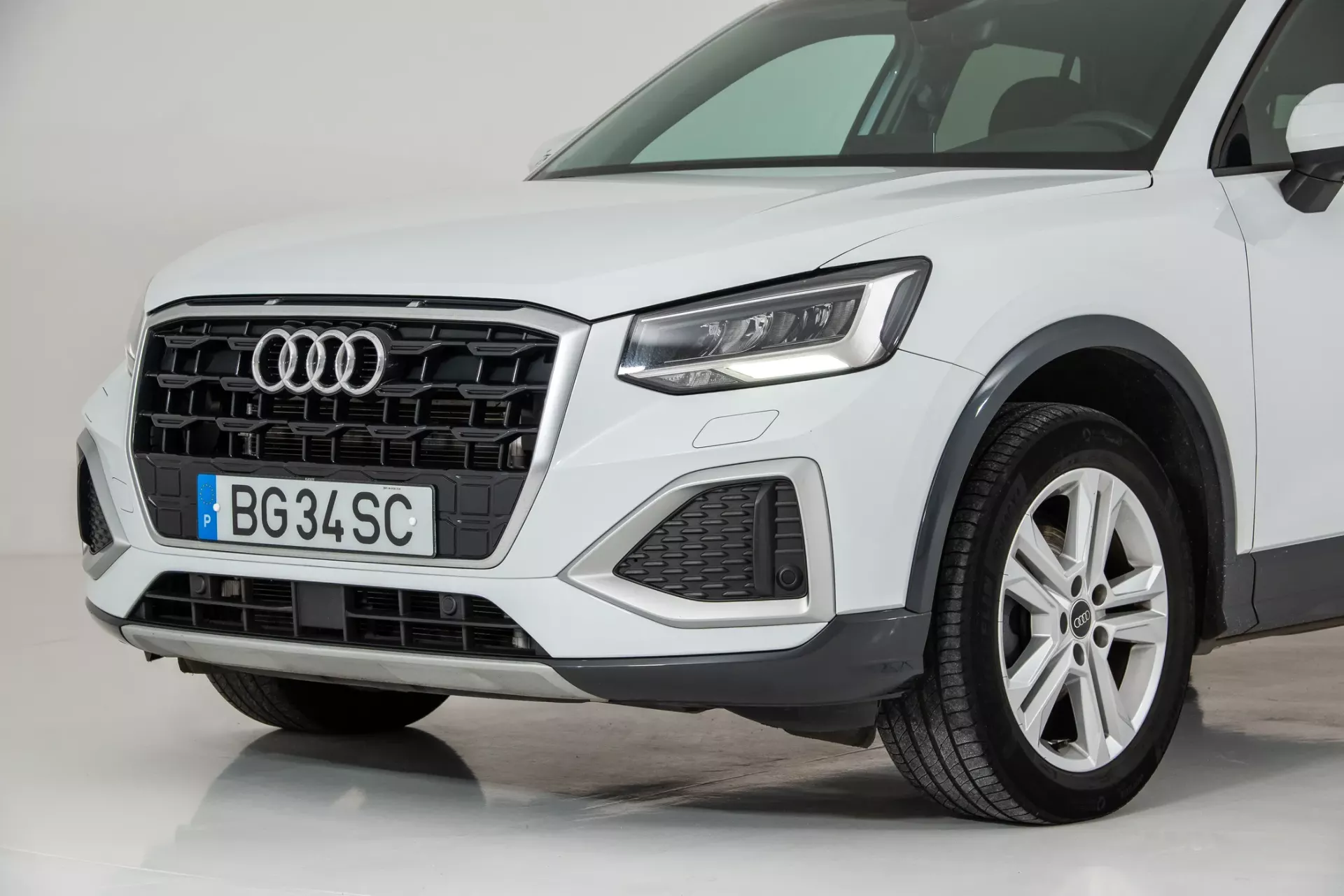 Audi Q2 12