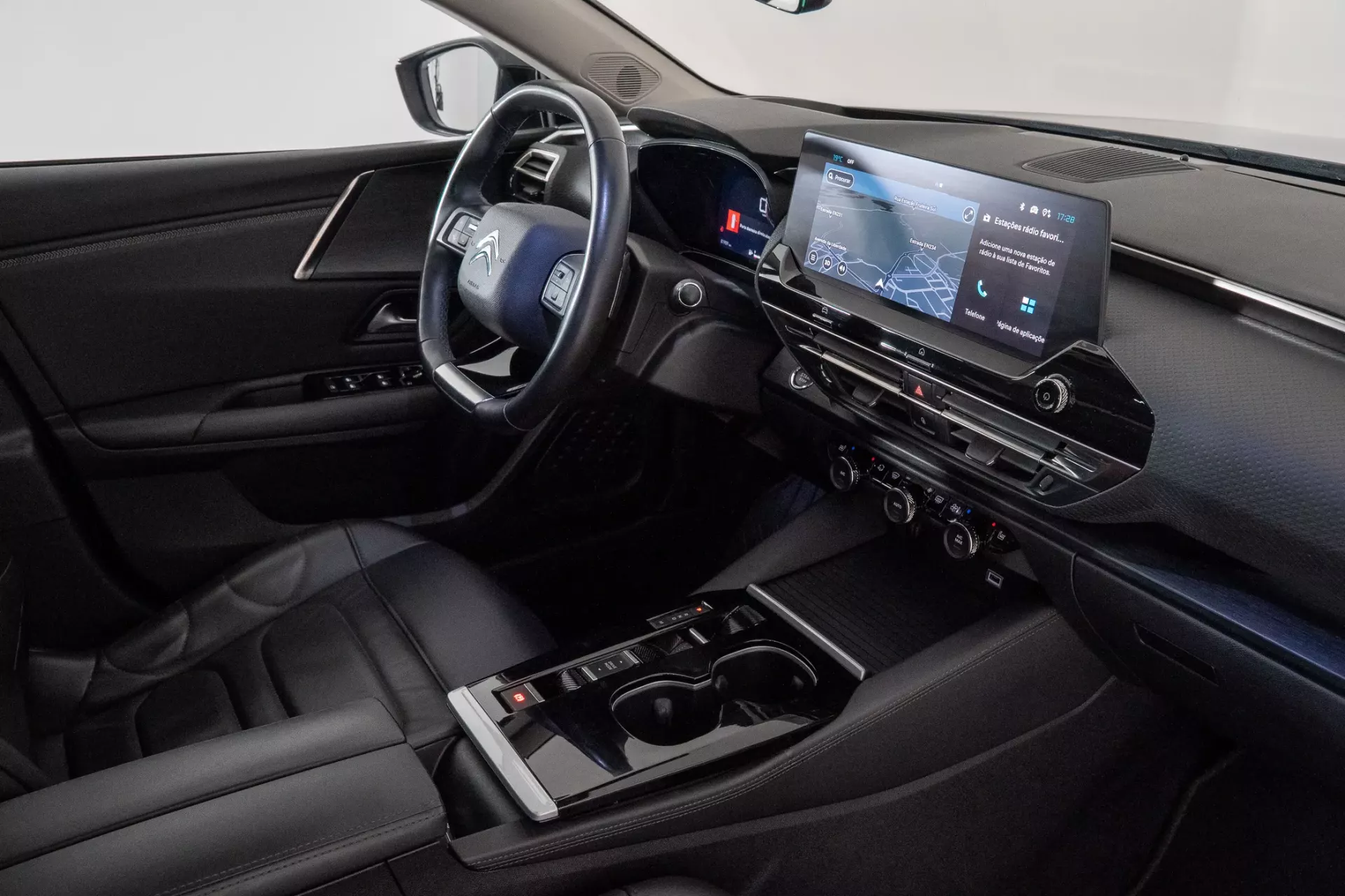 Citroën C5 X 1.2 PureTech Shine EAT8 4