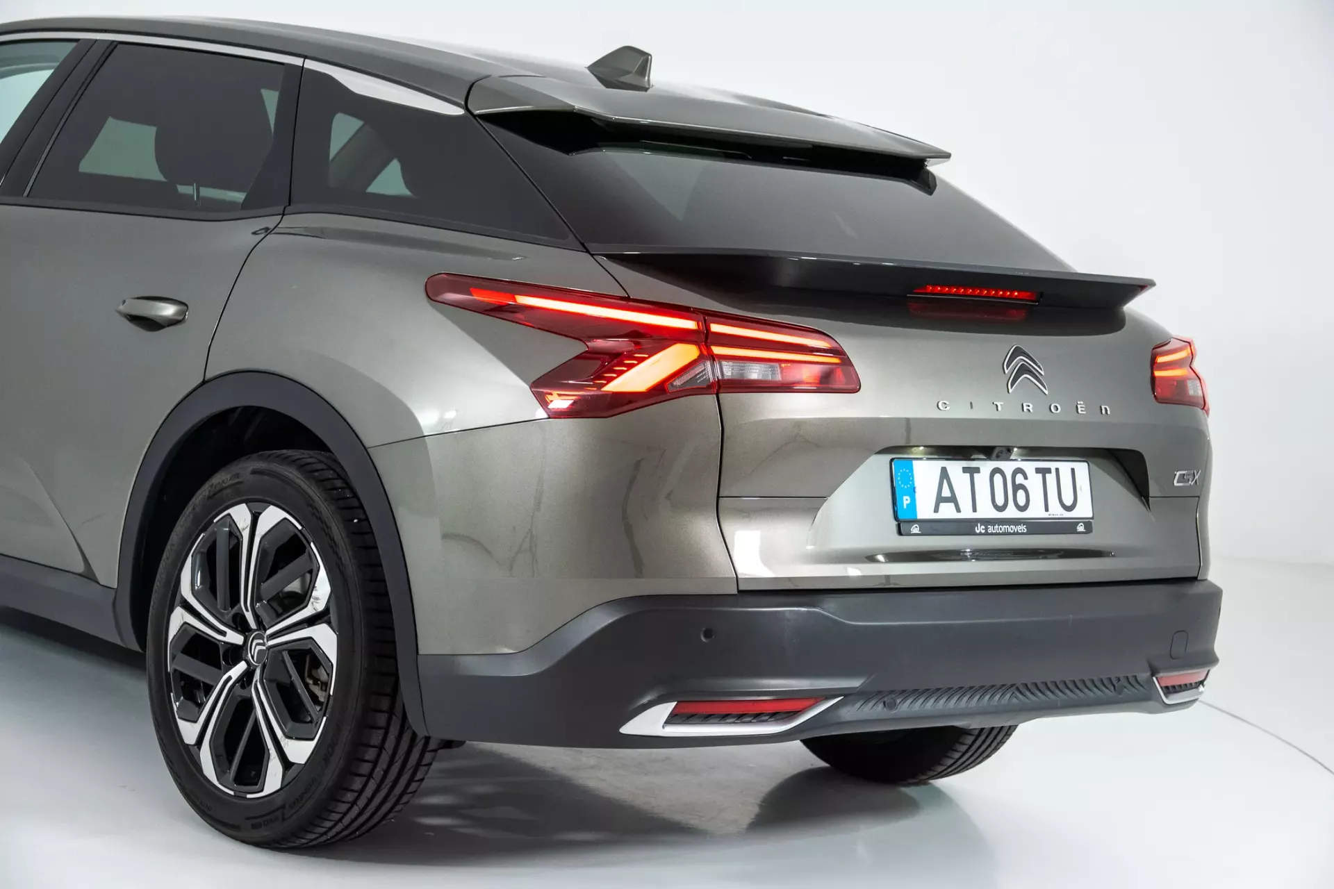 Citroën C5 X 1.2 PureTech Shine EAT8 14