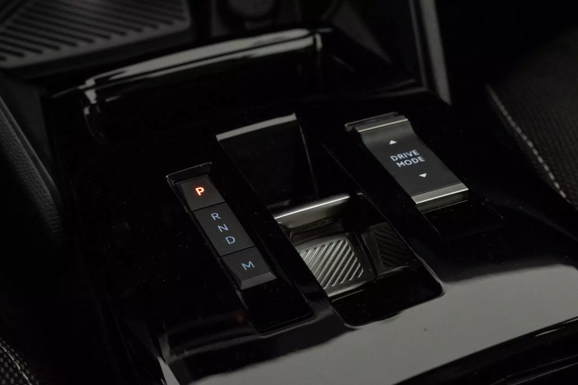 Citroën C4 Aircross 1.2 Hybrid Plus e-DSC6 29