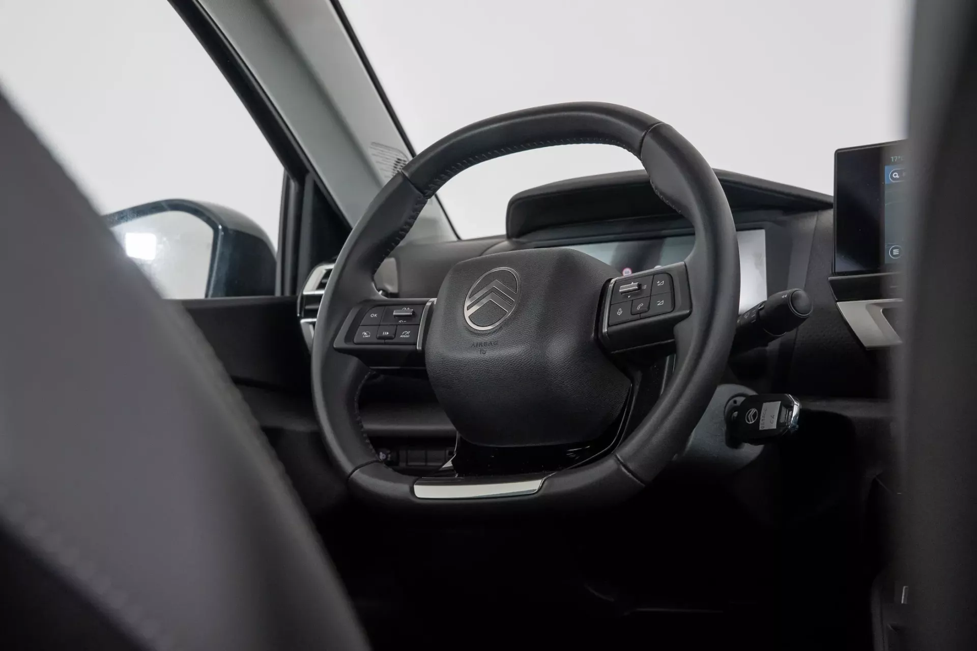 Citroën C4 Aircross 1.2 Hybrid Plus e-DSC6 31