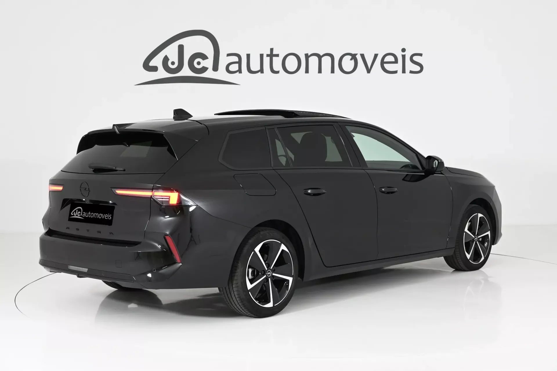 Opel Astra Sports Tourer 2