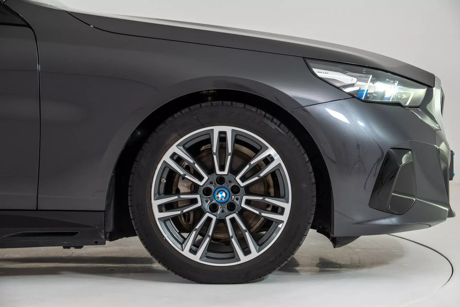 BMW i5 eDrive40 Pack Desportivo M 16