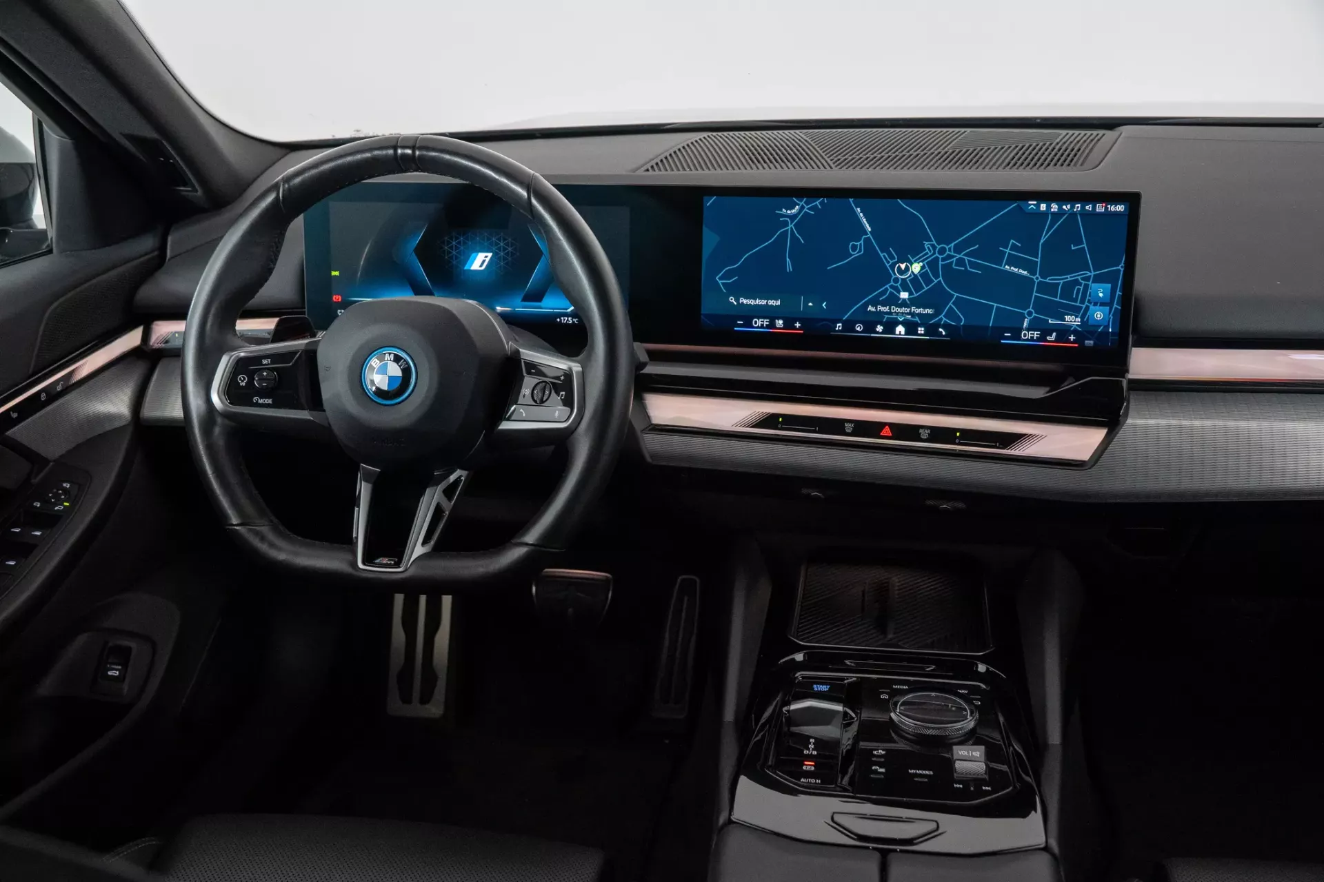 BMW i5 eDrive40 Pack Desportivo M 23