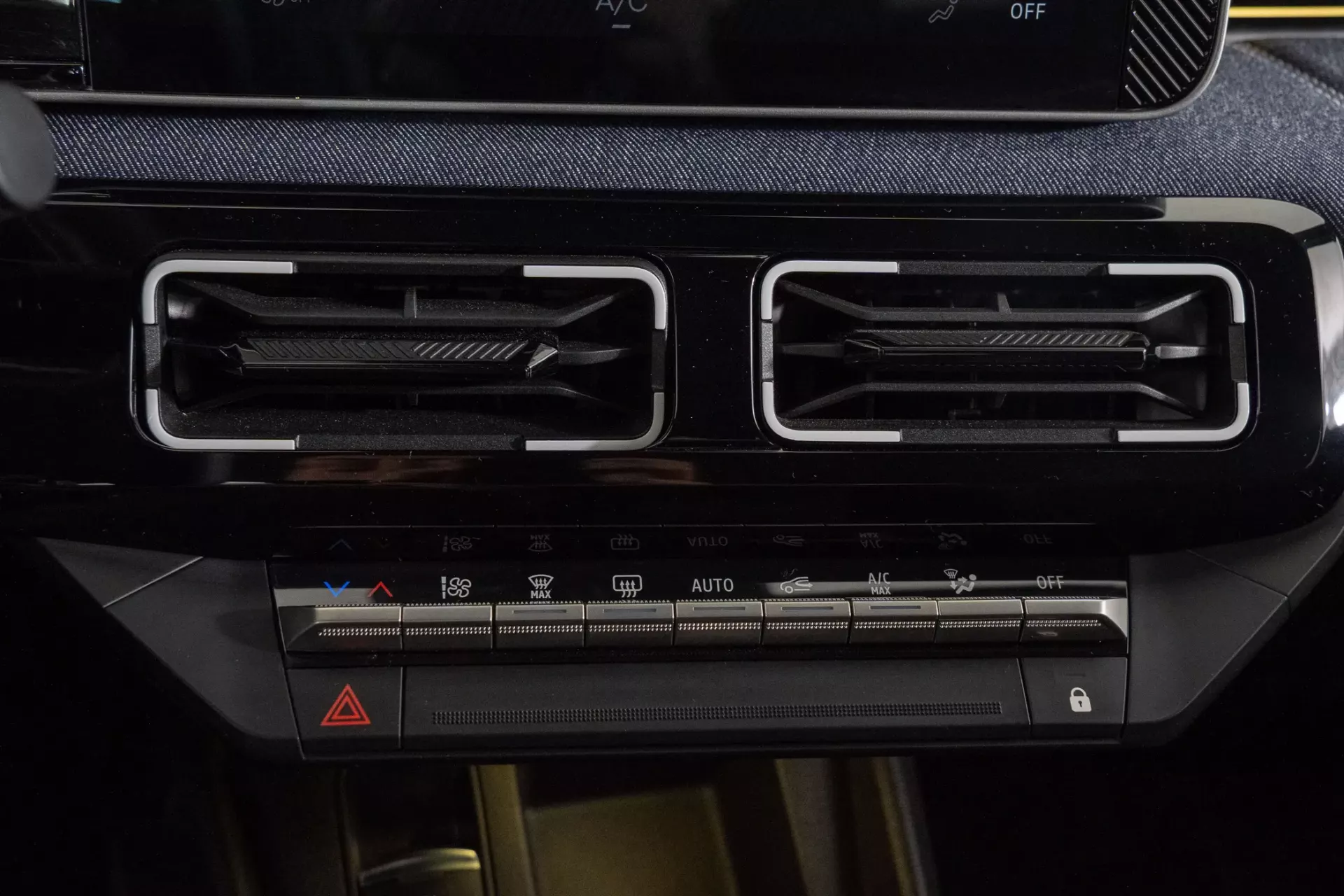 Renault 5 E-Tech 52 kWh Techno Autonomia Conforto 31