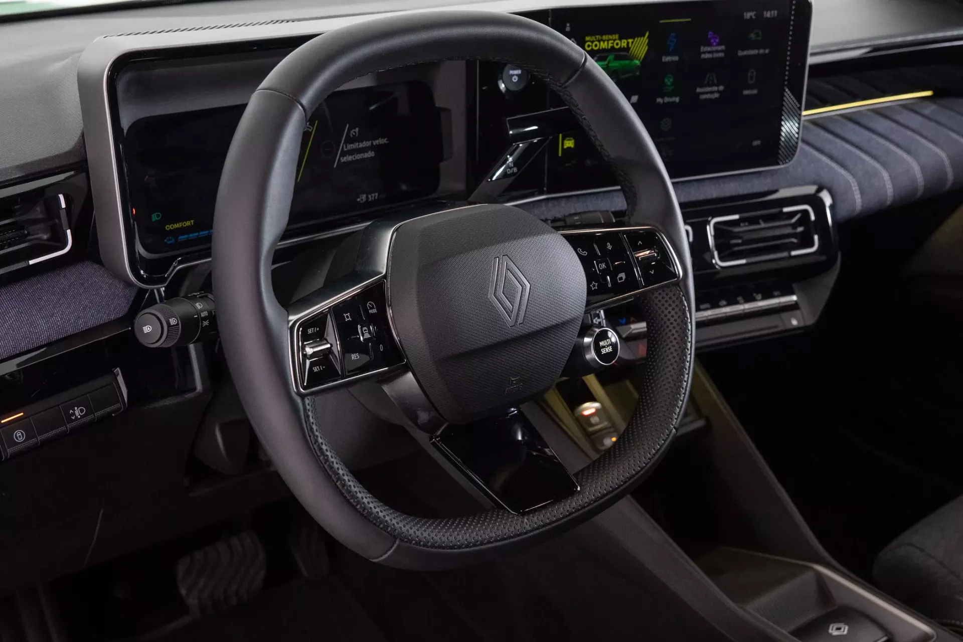 Renault 5 E-Tech 52 kWh Techno Autonomia Conforto 36