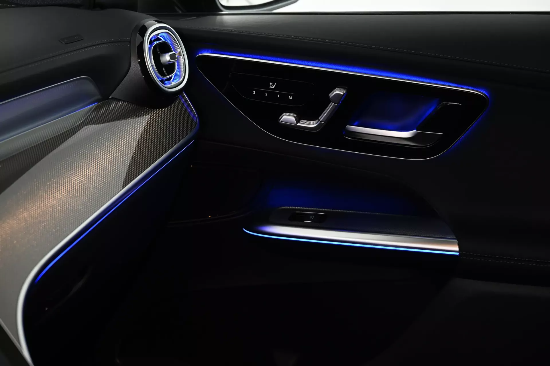 Mercedes-Benz GLC 300 29