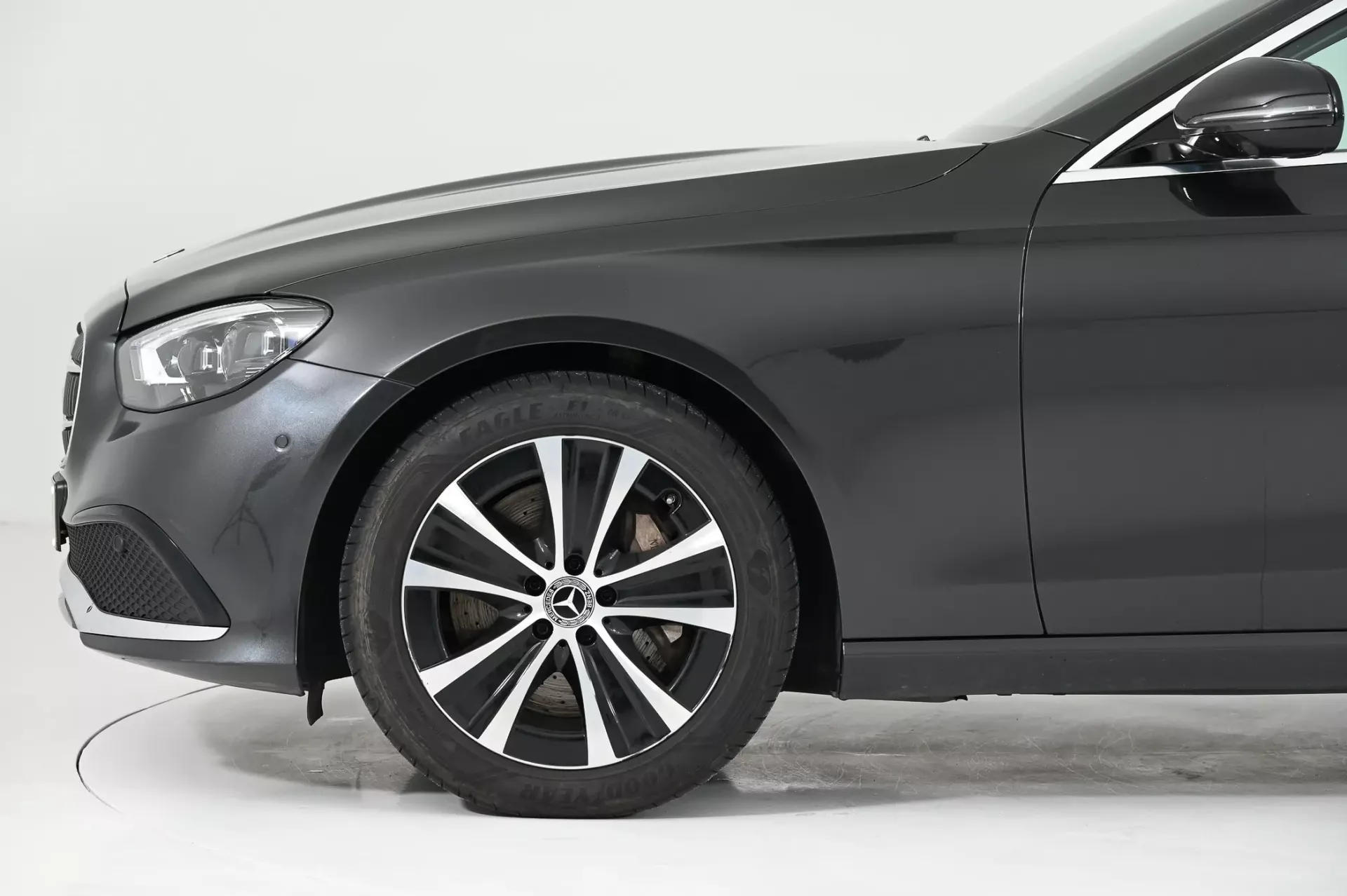 Mercedes-Benz E 300 de Avantgarde 14