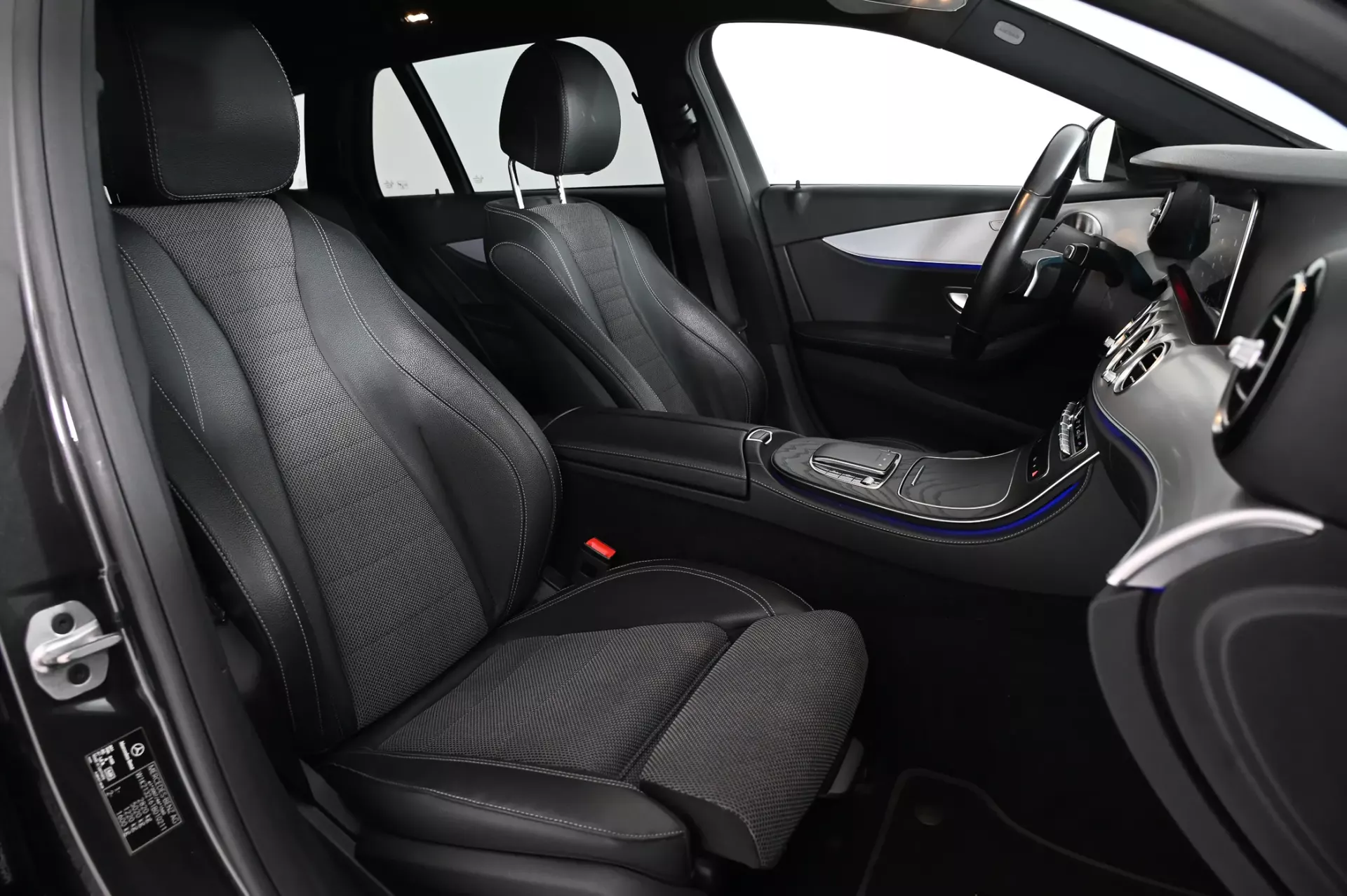 Mercedes-Benz E 300 de Avantgarde 23