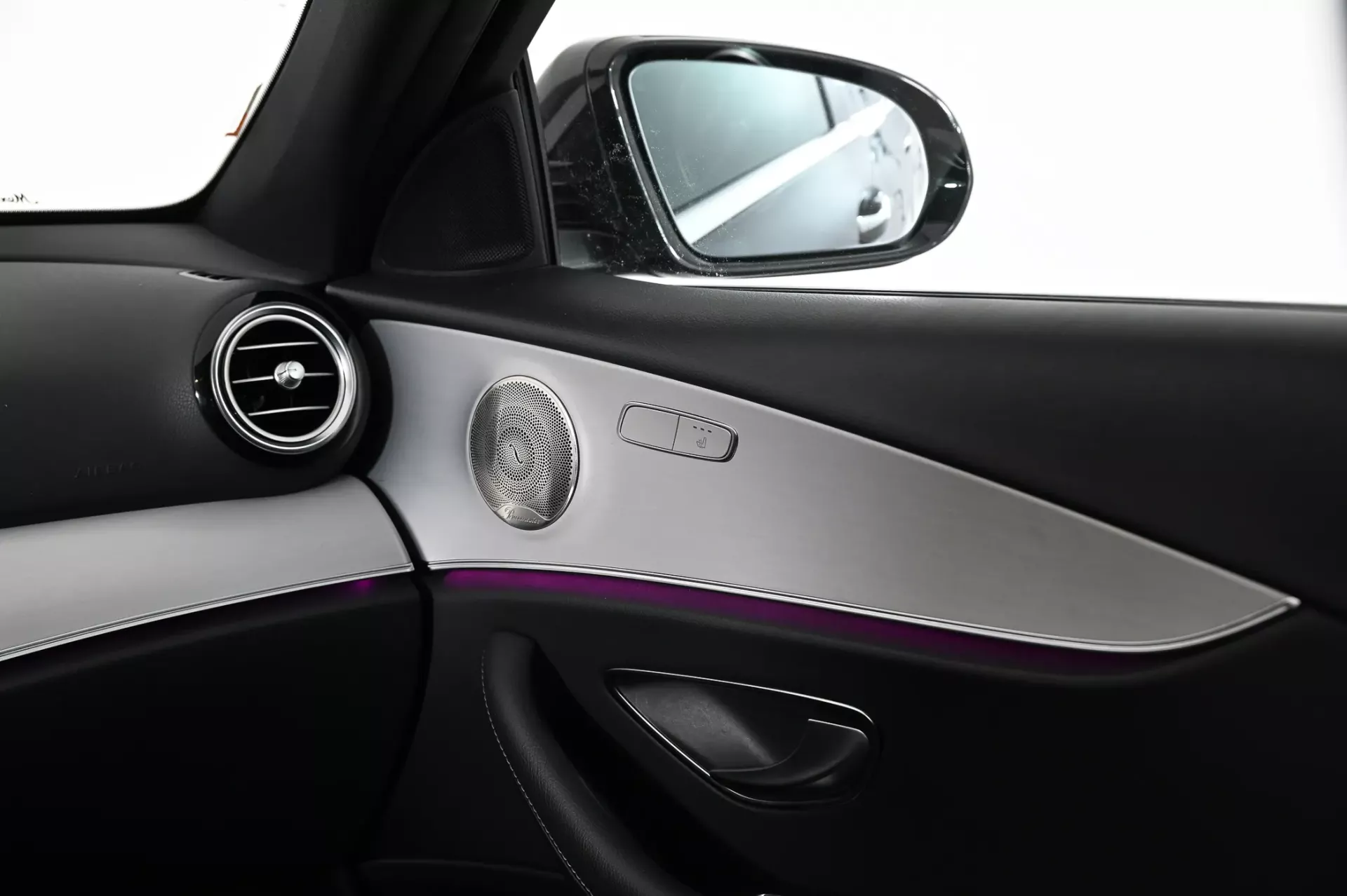 Mercedes-Benz E 300 de Avantgarde 28