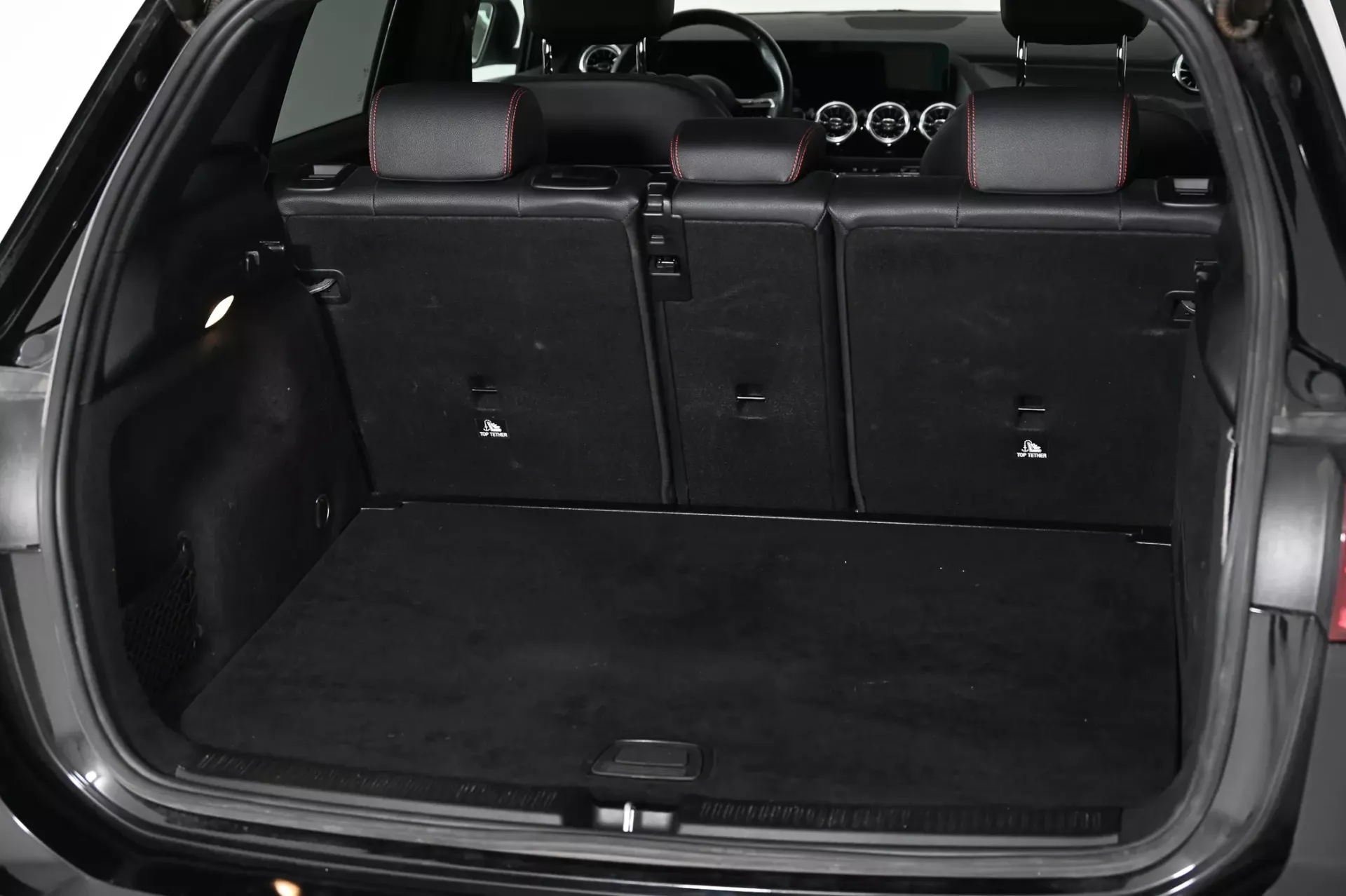 Mercedes-Benz B 200 AMG Line Aut. 13