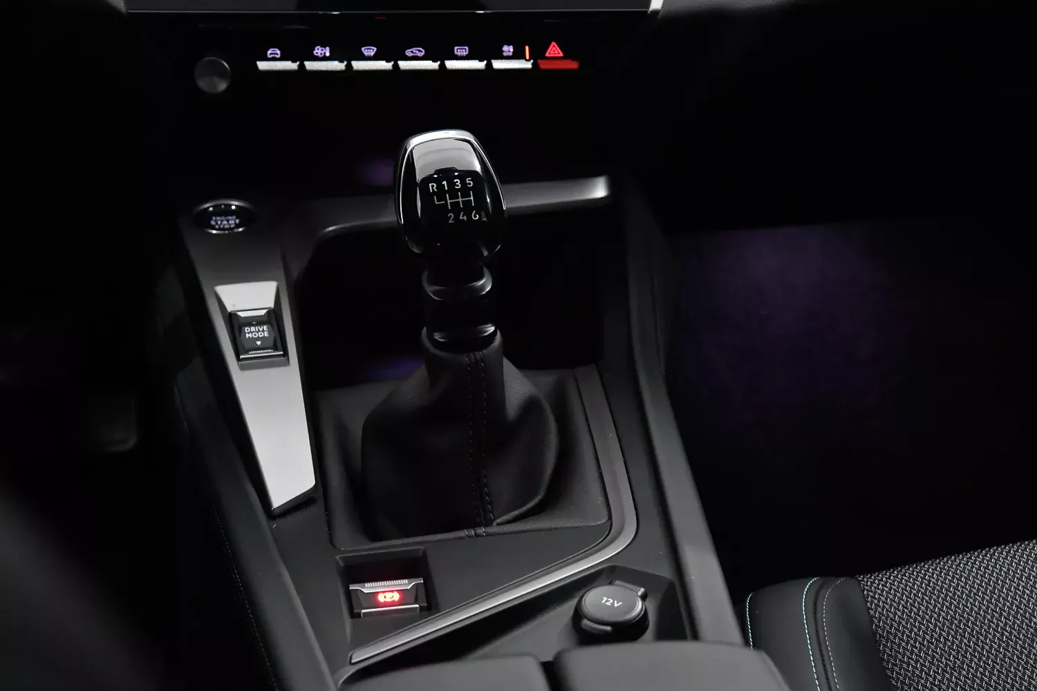 Peugeot 308 1.2 PureTech Allure Pack 18