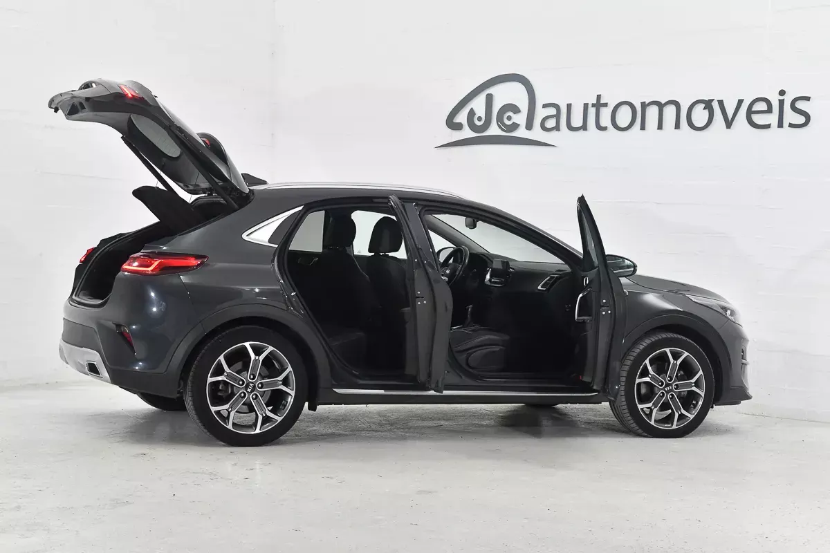 Kia XCeed 1.6 CRDi MHEV Tech 6