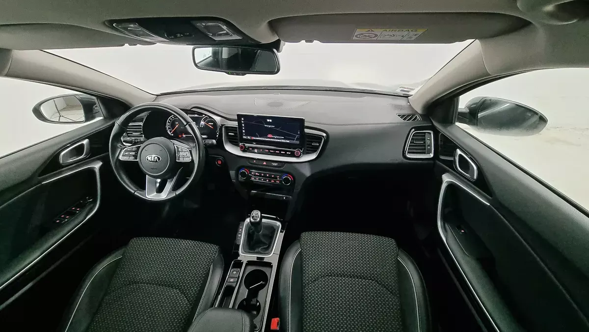 Kia XCeed 1.6 CRDi MHEV Tech 17