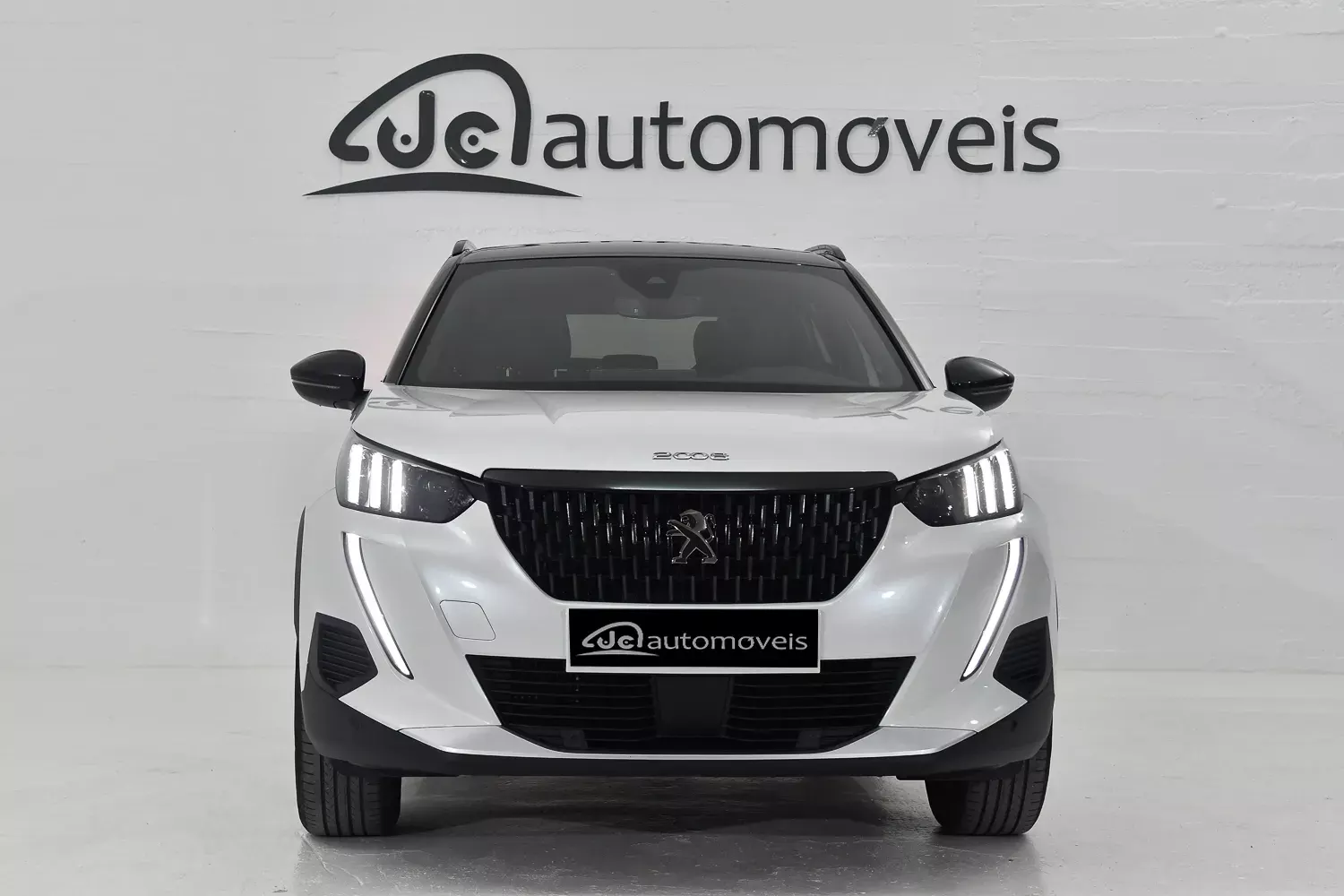 Peugeot 2008 1.2 PureTech GT EAT8 5