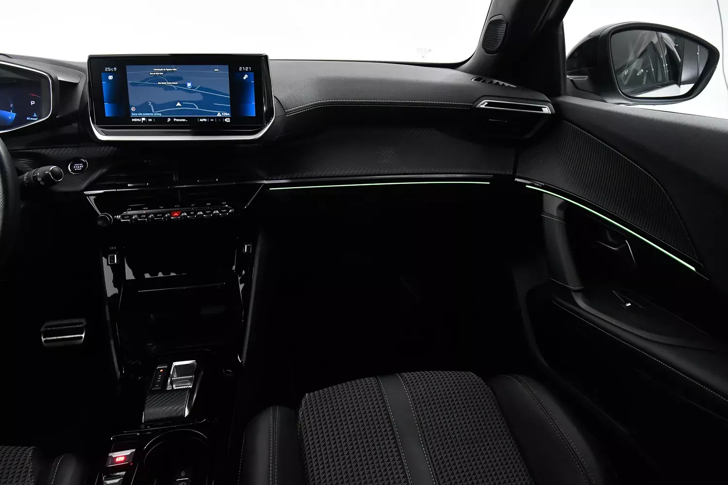 Peugeot 2008 1.2 PureTech GT EAT8 13