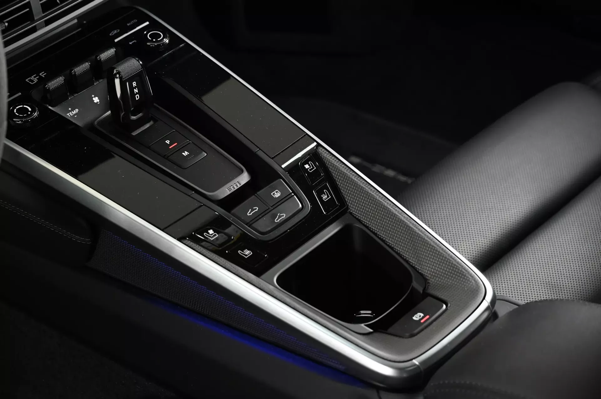 Porsche 911 (992) Turbo S PDK 31