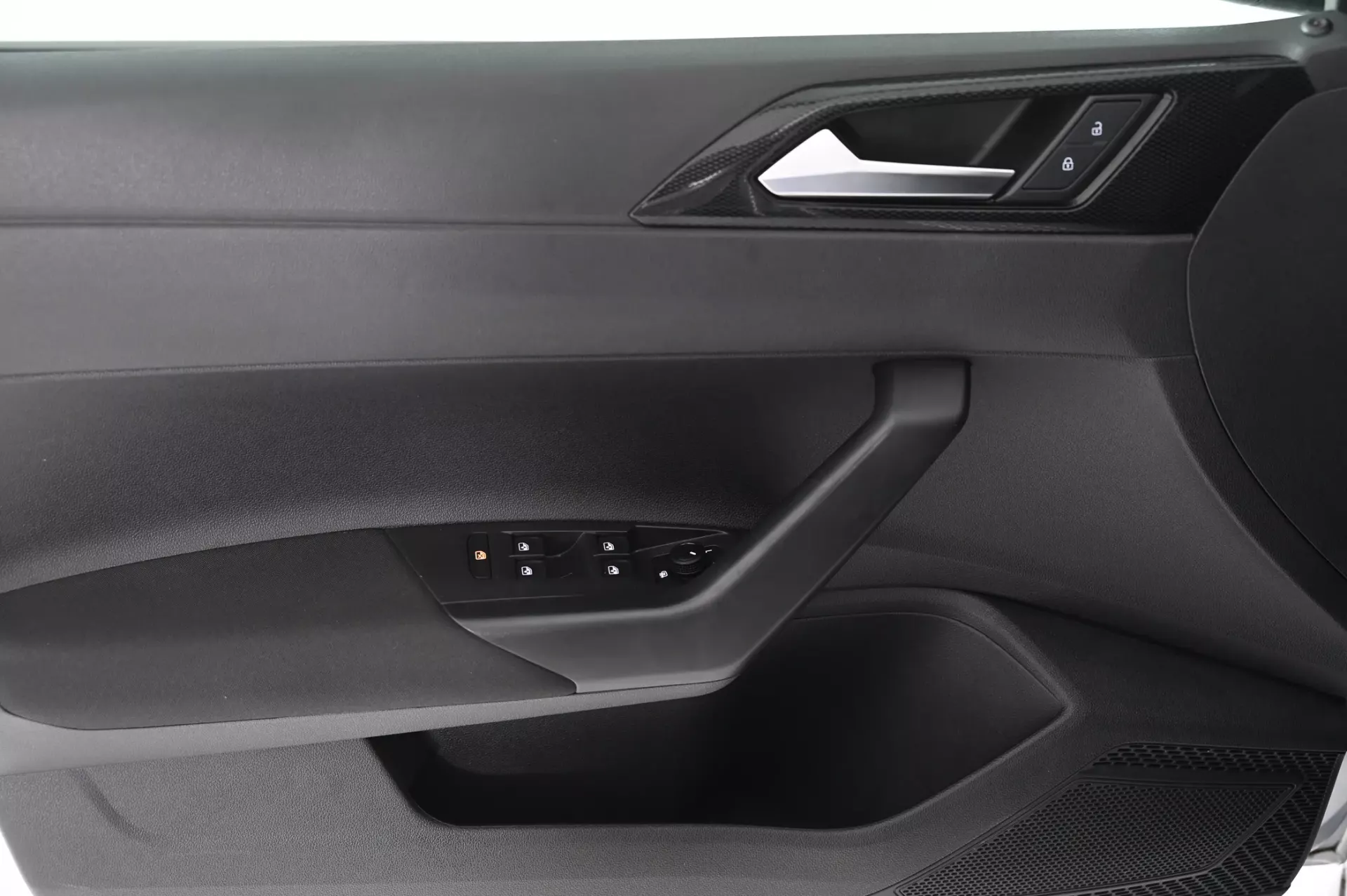 Volkswagen Polo 1.0 TSI Life 19