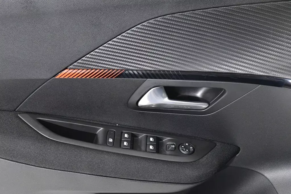 Peugeot 208 1.2 PureTech Active 19