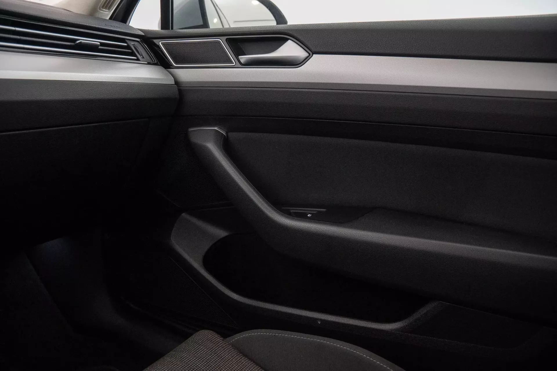 Volkswagen Passat Variant 2.0 TDi Confortline DSG 25