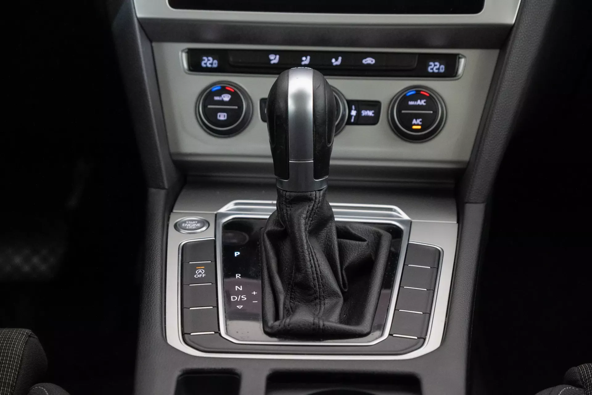 Volkswagen Passat Variant 2.0 TDi Confortline DSG 30