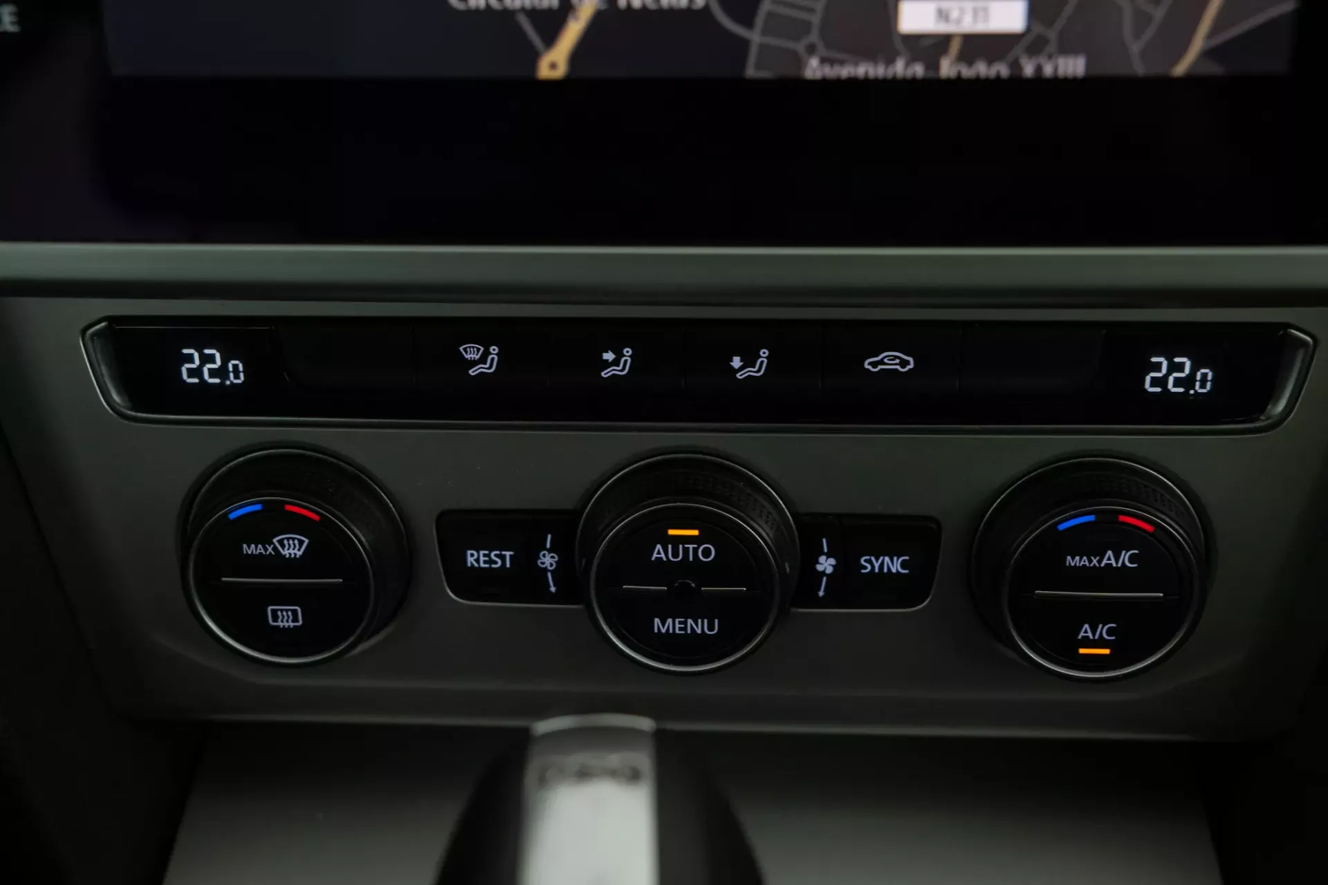 Volkswagen Passat Variant 2.0 TDi Confortline DSG 31