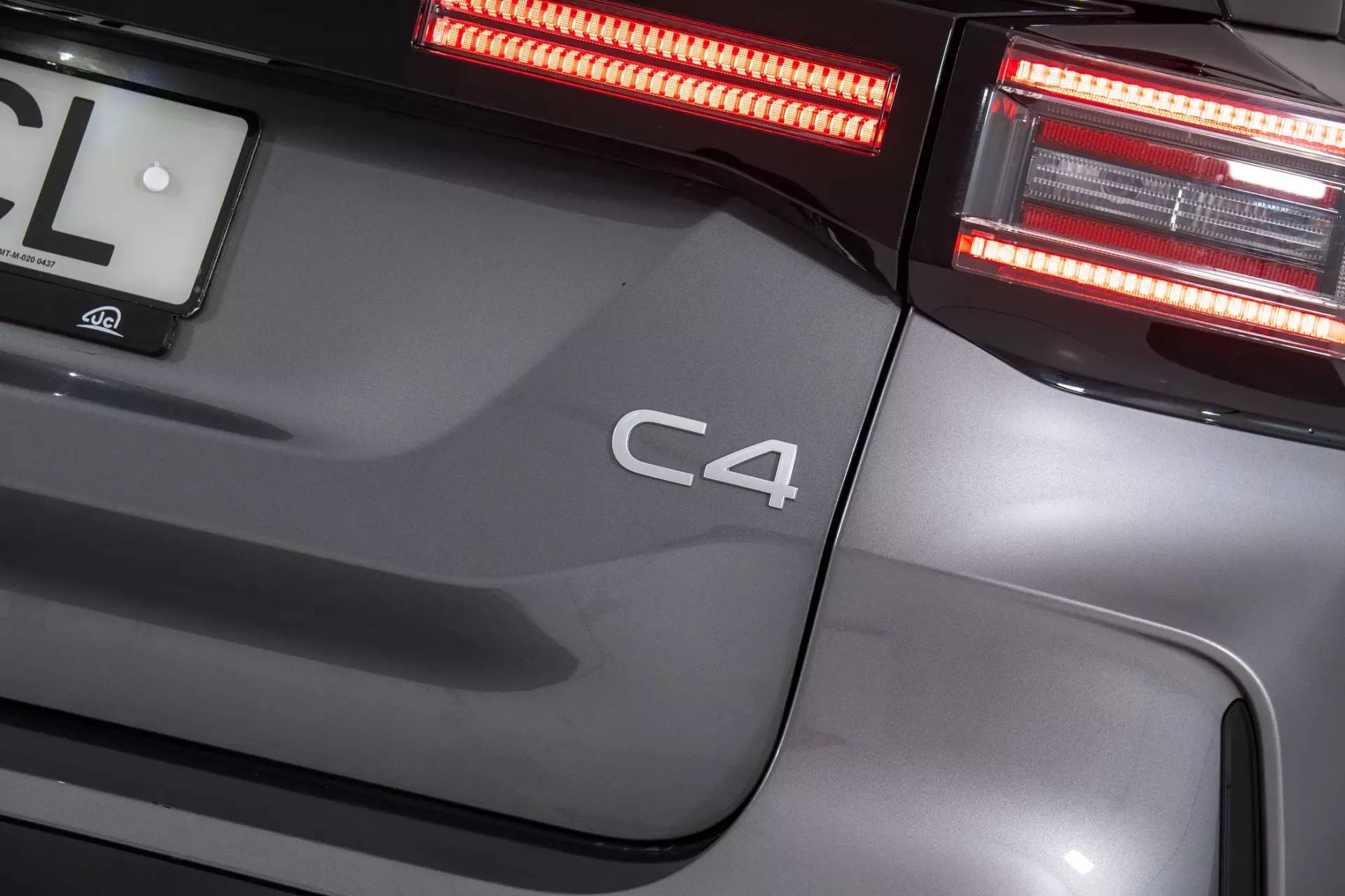 Citroën C4 1.2 Hybrid Plus e-DSC6 18