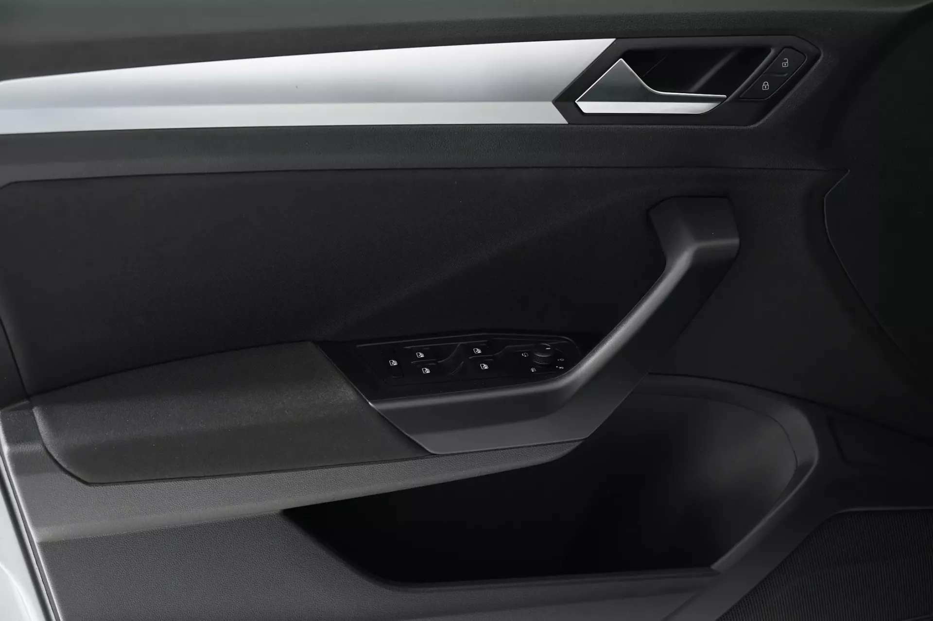 Volkswagen T-Roc 1.5 TSI Life DSG 24