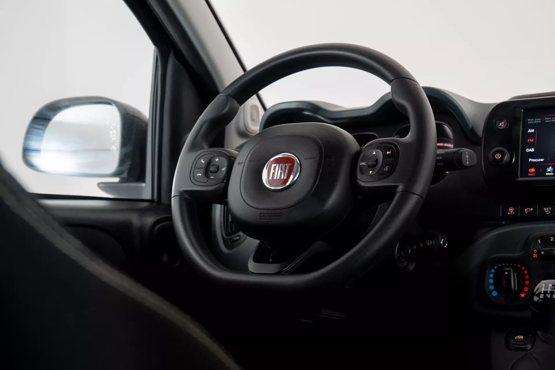 Fiat Panda 1.0 Hybrid City Cross 23