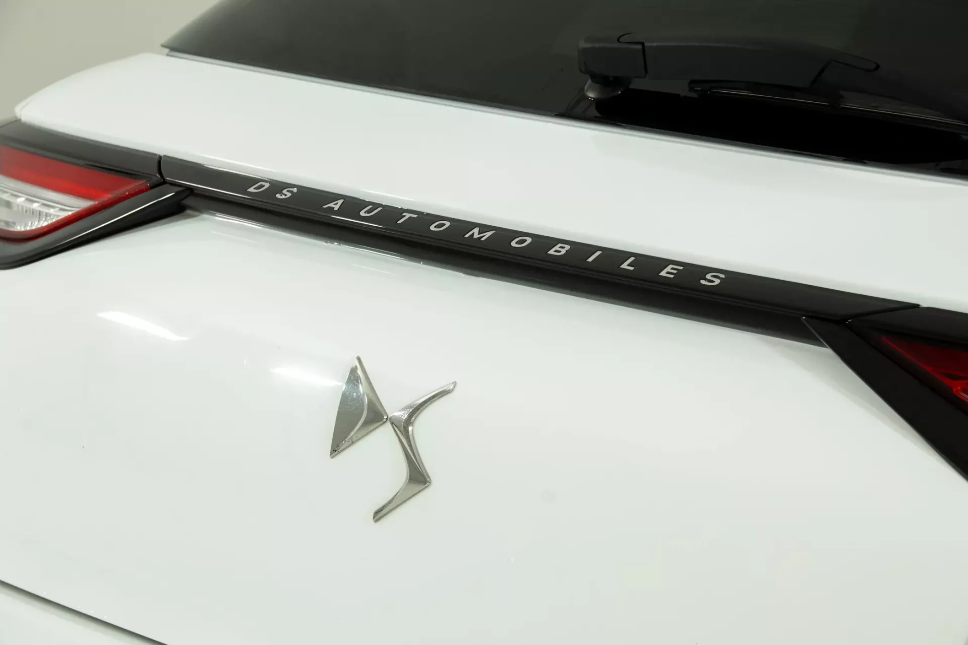 DS DS3 Crossback 1.2 PureTech Performance Line 10