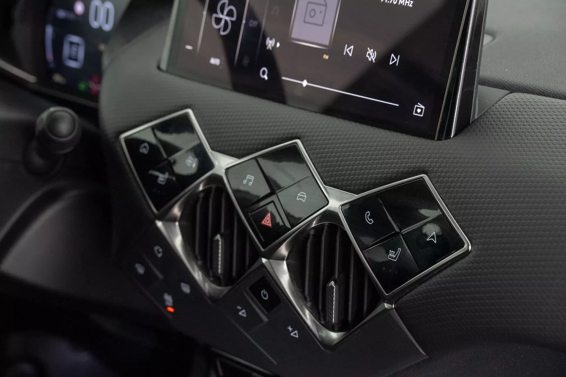 DS DS3 Crossback 1.2 PureTech Performance Line 24