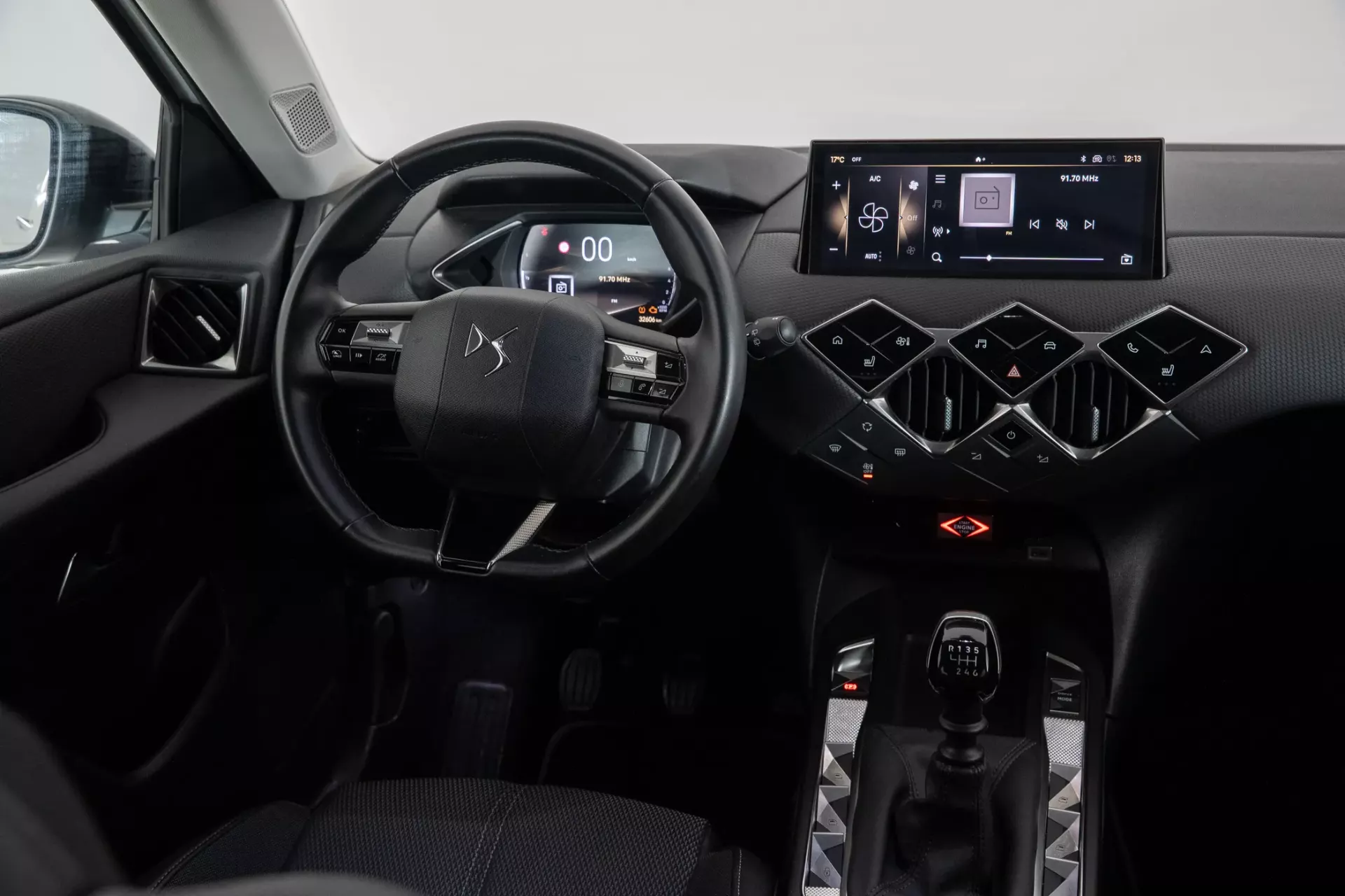 DS DS3 Crossback 1.2 PureTech Performance Line 32