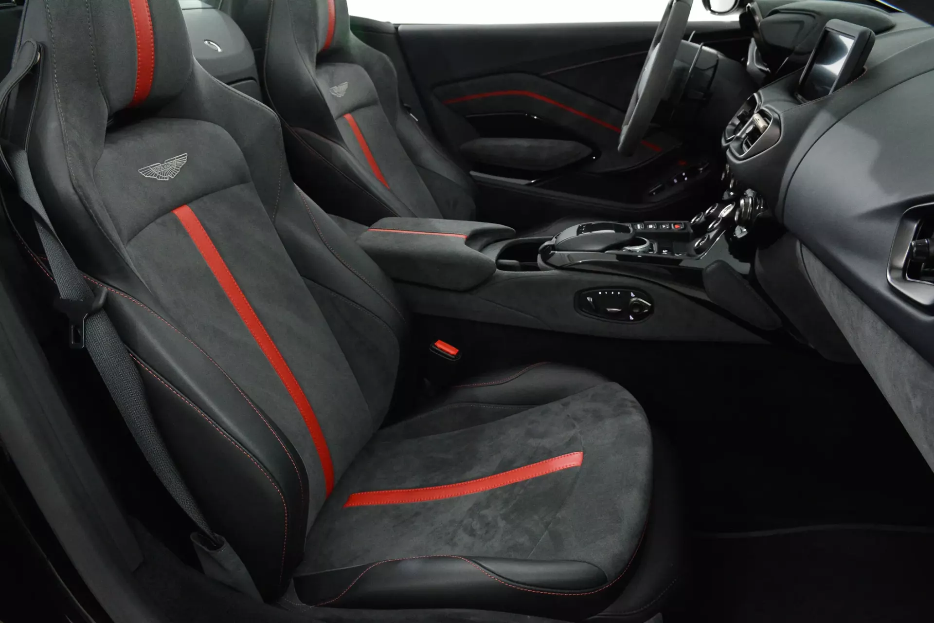 Aston Martin Vantage Roadster V8 F1 Edition 4