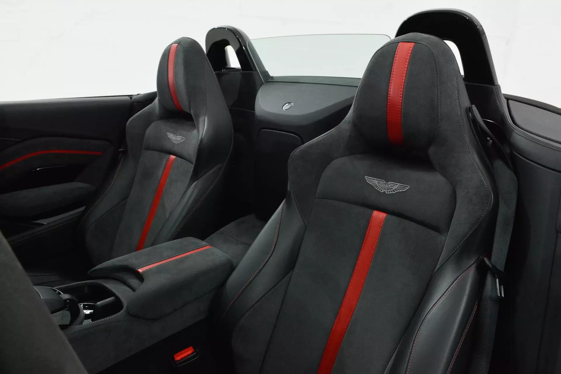 Aston Martin Vantage Roadster V8 F1 Edition 25