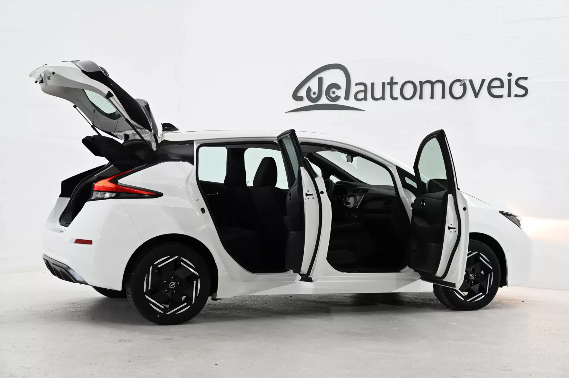 Nissan Leaf Acenta 6