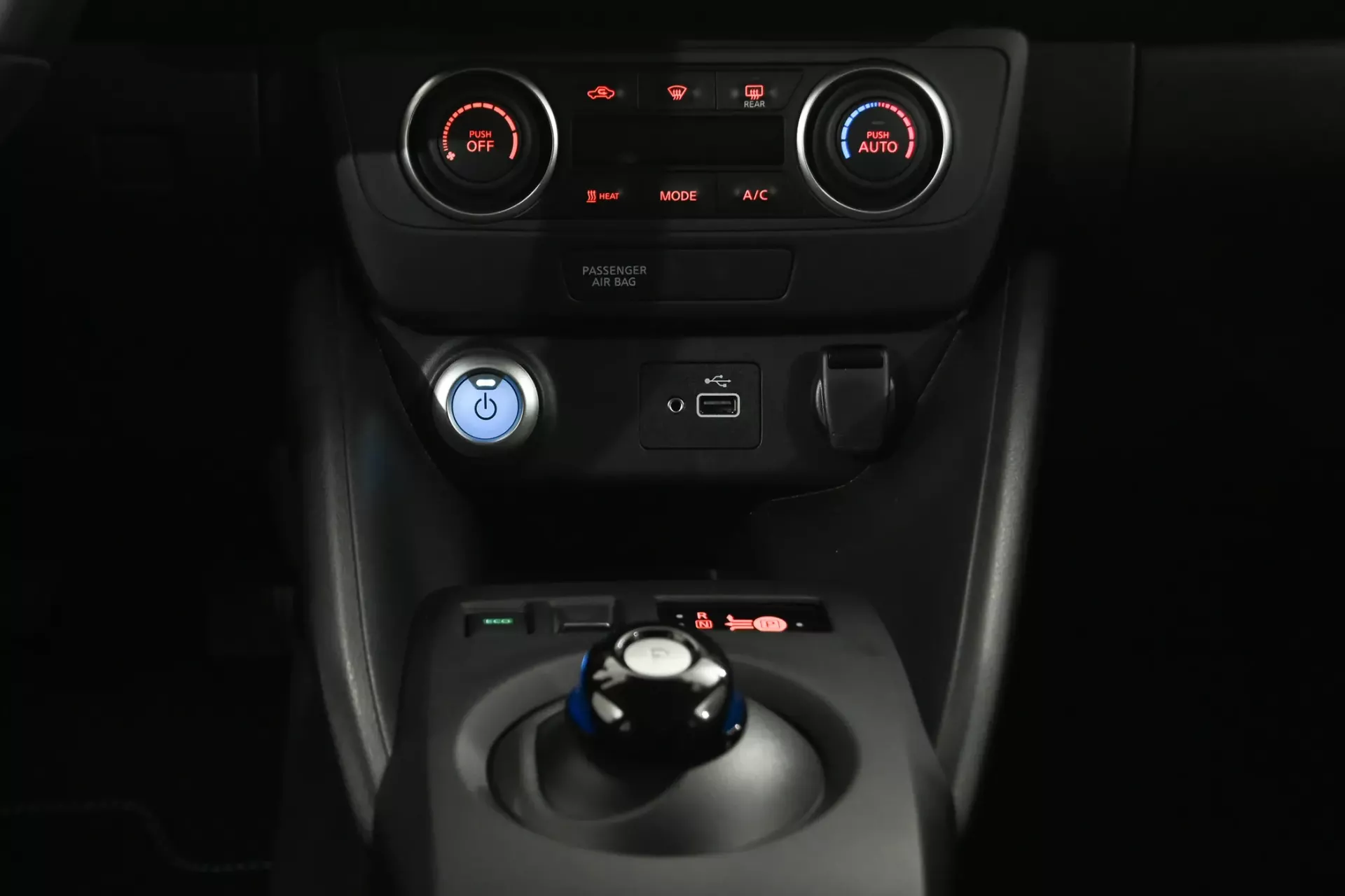 Nissan Leaf Acenta 21