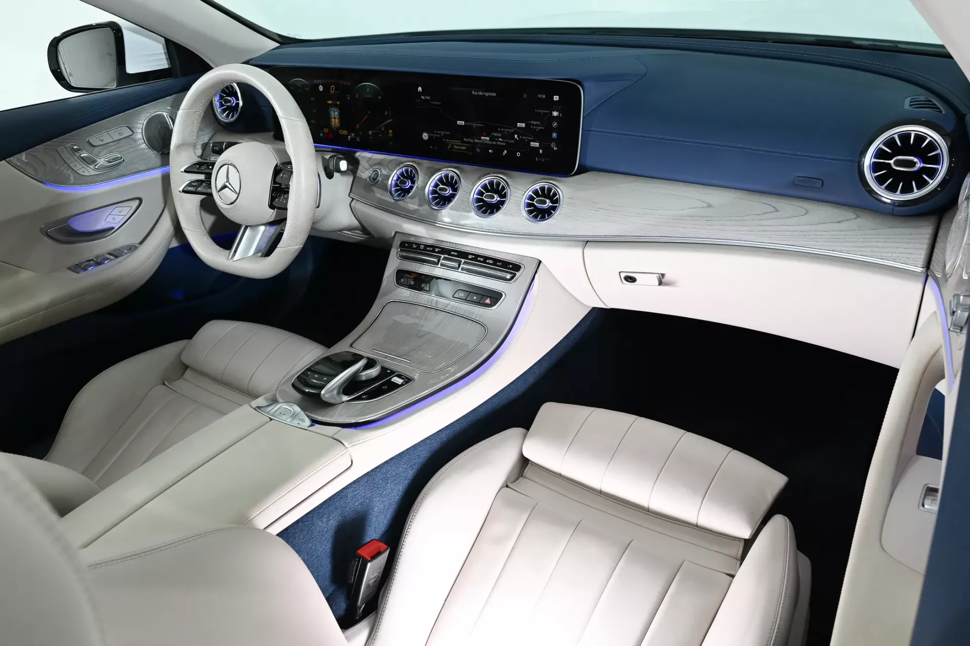 Mercedes-Benz E 220 d AMG Line Aut. 4