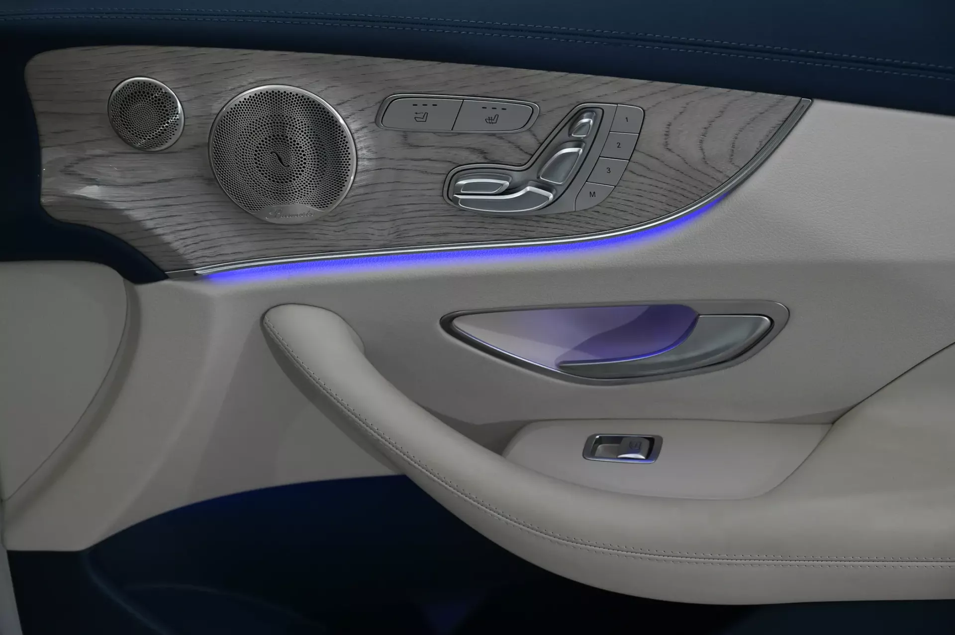 Mercedes-Benz E 220 d AMG Line Aut. 28