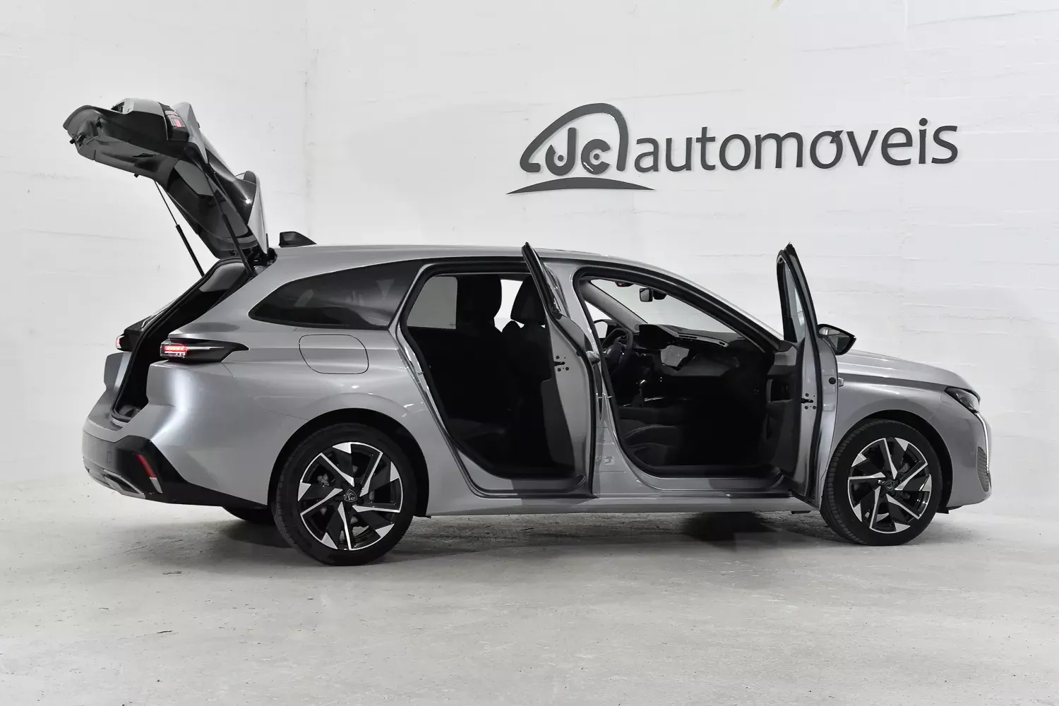 Peugeot 308 SW 1.2 PureTech Allure Pack EAT8 6