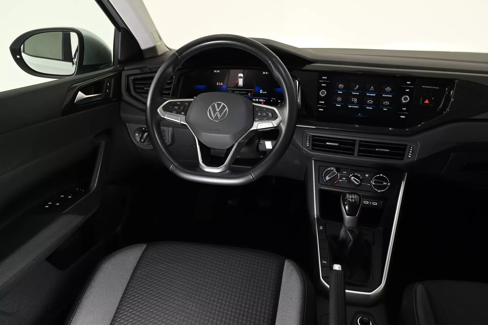 Volkswagen Taigo 1.0 TSI Urban 22