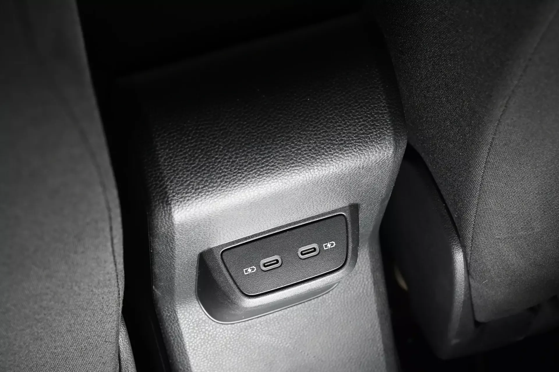 Volkswagen Taigo 1.0 TSI Urban 24