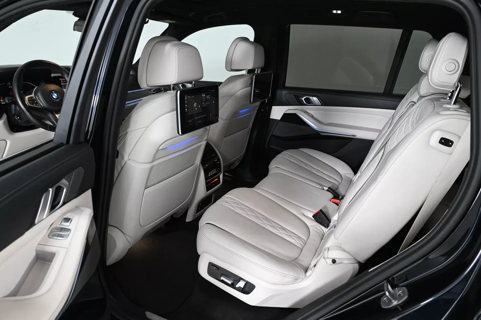 BMW X7 M50i 4