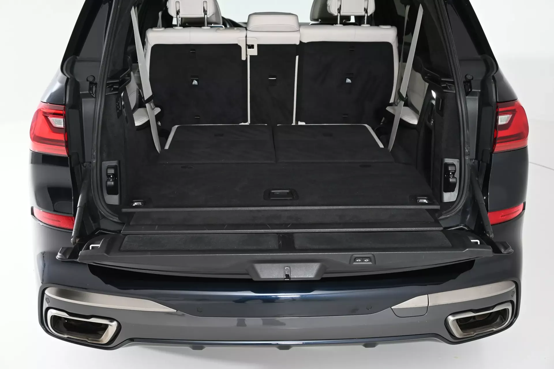 BMW X7 M50i 13