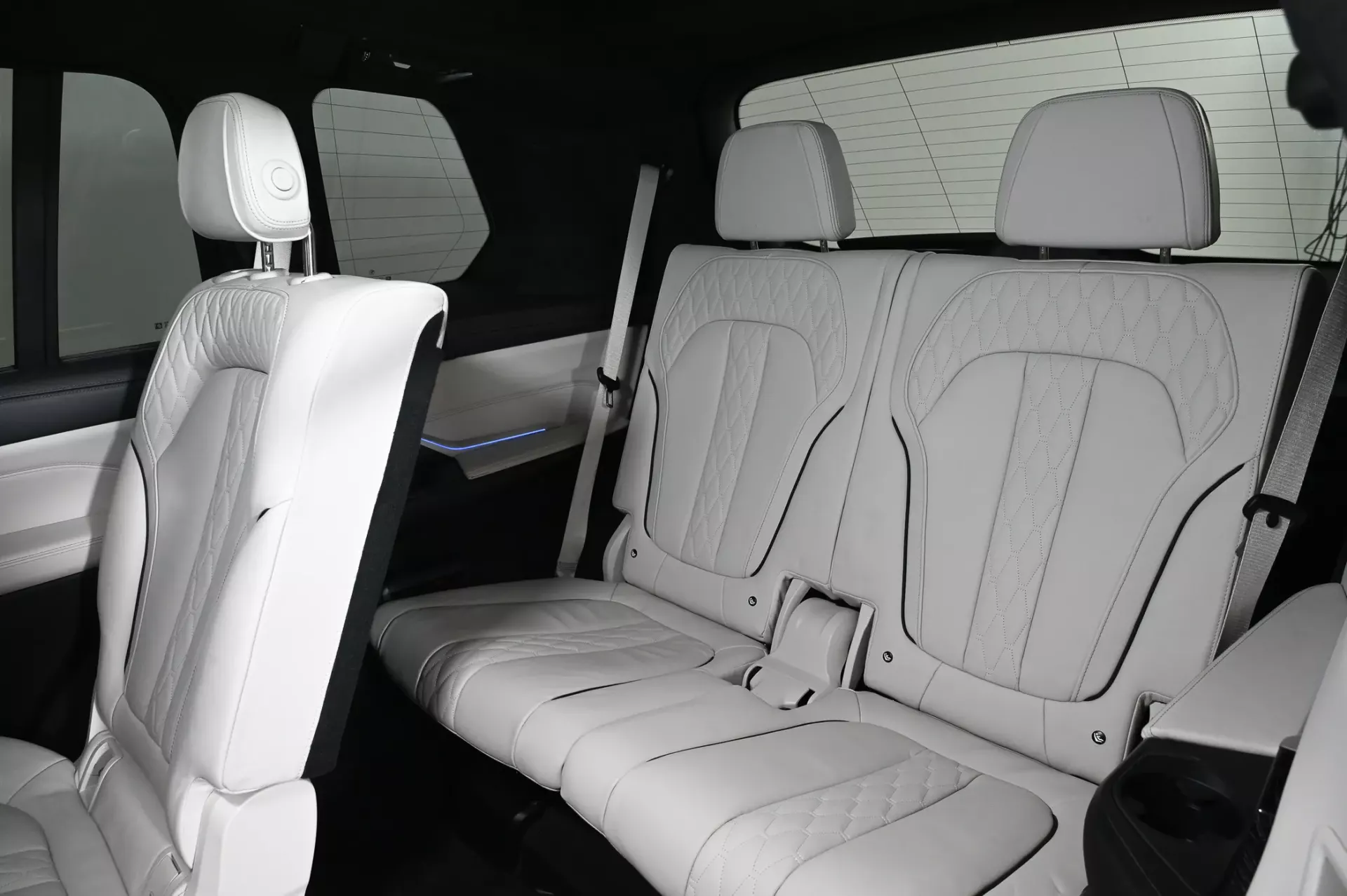 BMW X7 M50i 16