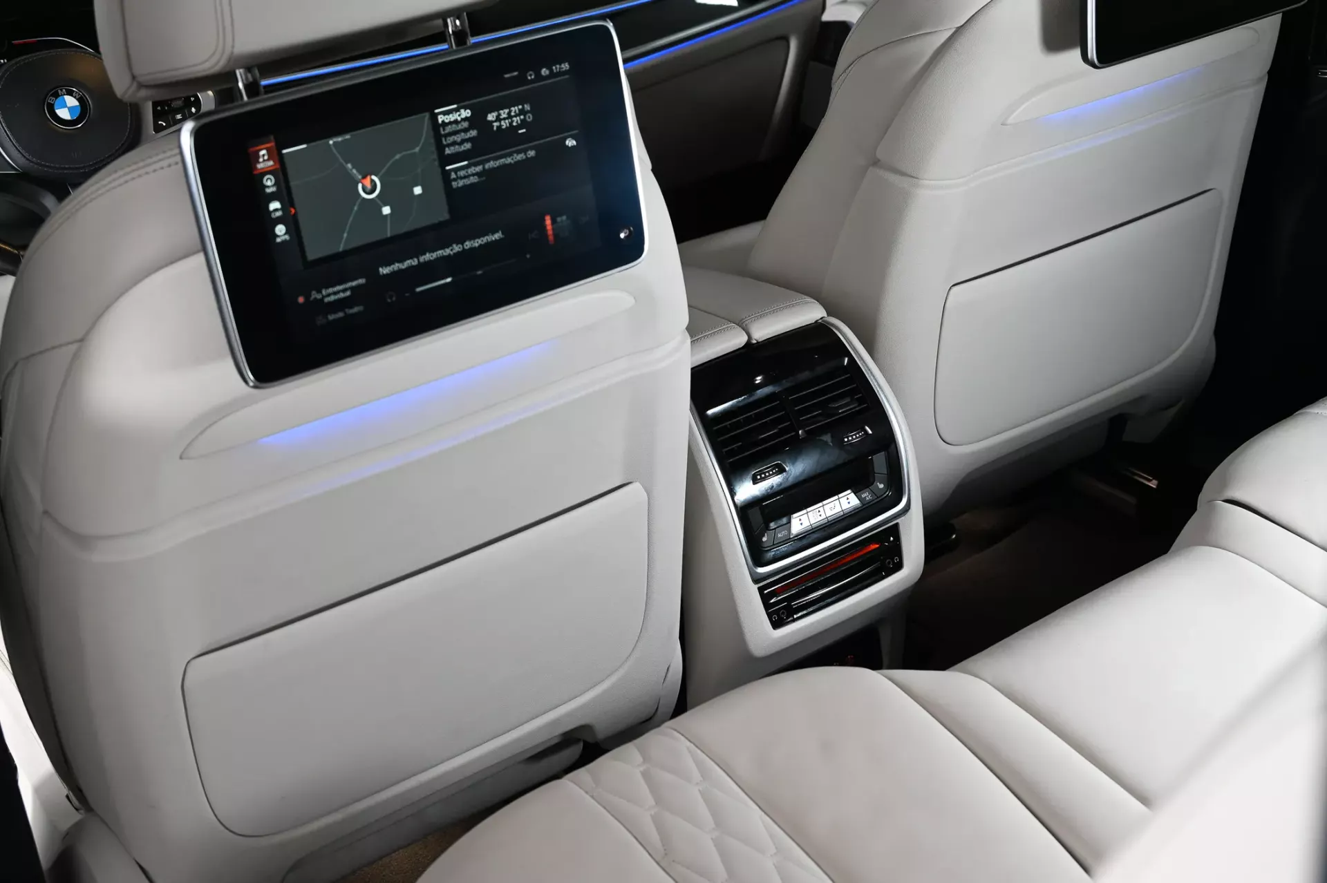 BMW X7 M50i 22