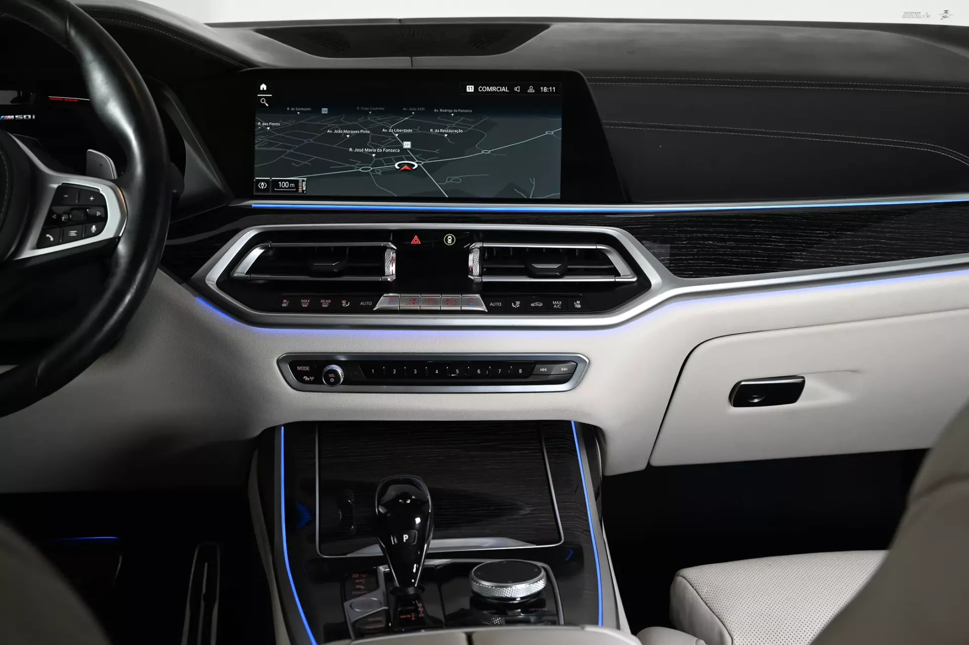 BMW X7 M50i 34