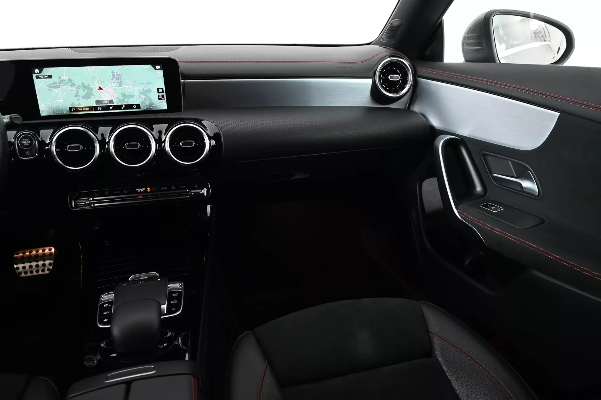 Mercedes-Benz CLA 200 d Shooting Brake AMG Line Aut. 14