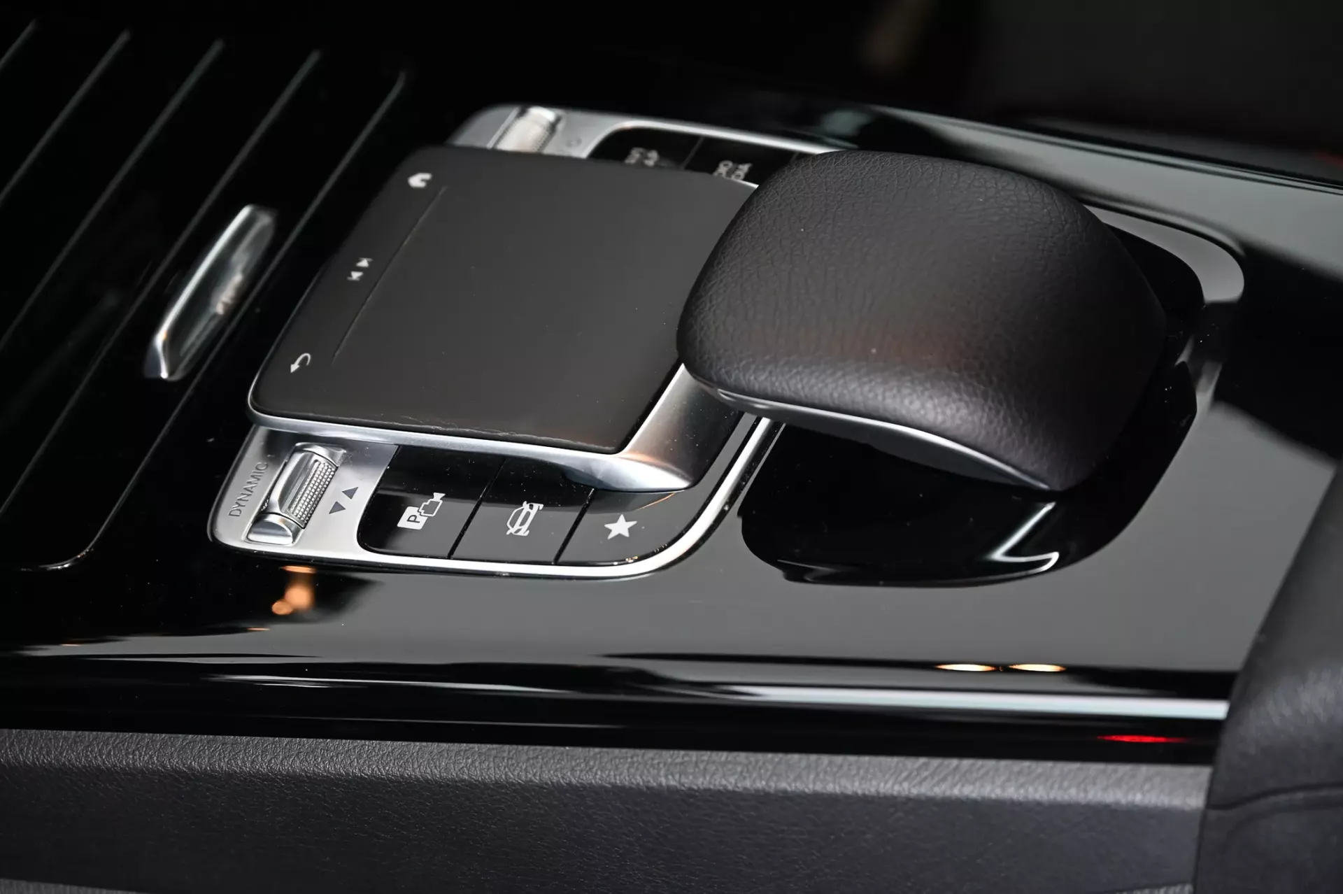 Mercedes-Benz CLA 200 d Shooting Brake AMG Line Aut. 23