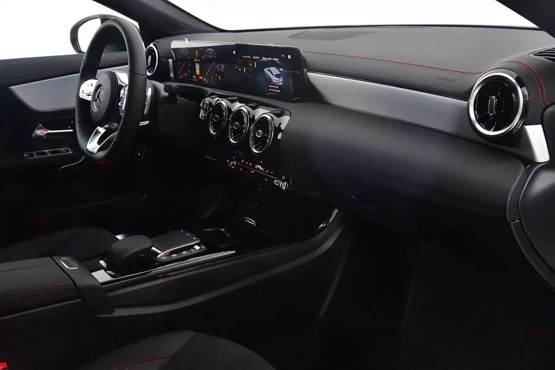 Mercedes-Benz CLA 180 d AMG Line Aut. 15